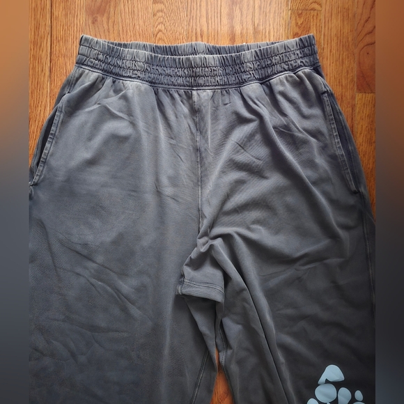 NWT FP Movement Hot Shot Logo Crossover Set Dark Shadow - Picture 15 of 15